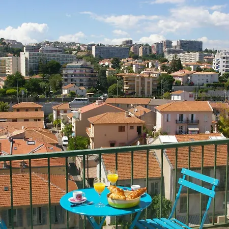 Studiolaprom, Sur La Promenade Des 니스